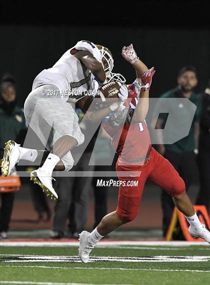 Thumbnail 3 in Long Beach Poly @ Los Alamitos photogallery.