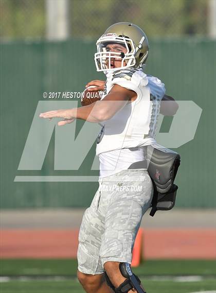 Thumbnail 3 in Long Beach Poly @ Los Alamitos photogallery.