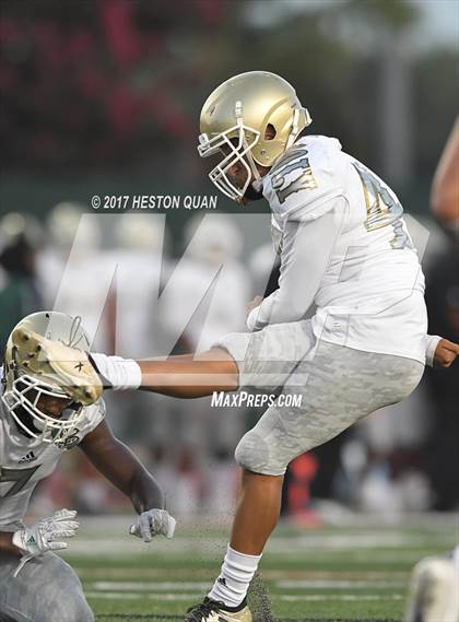 Thumbnail 2 in Long Beach Poly @ Los Alamitos photogallery.