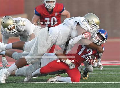 Thumbnail 3 in Long Beach Poly @ Los Alamitos photogallery.