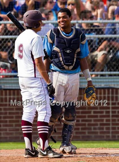 Thumbnail 1 in Sweeny vs Columbia (UIL 3A Region 4 Final) photogallery.