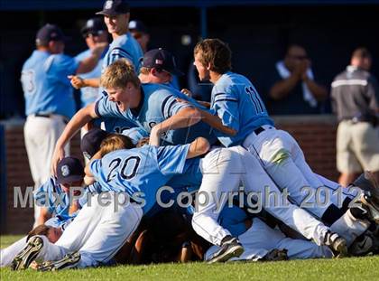 Thumbnail 2 in Sweeny vs Columbia (UIL 3A Region 4 Final) photogallery.