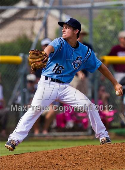 Thumbnail 2 in Sweeny vs Columbia (UIL 3A Region 4 Final) photogallery.