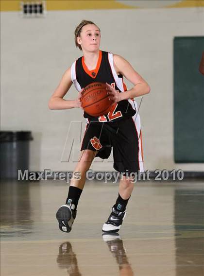 Thumbnail 2 in Seymour vs Powell (Pilot Food-mart Invitational) photogallery.