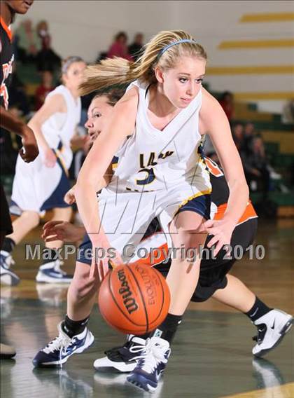 Thumbnail 2 in Seymour vs Powell (Pilot Food-mart Invitational) photogallery.