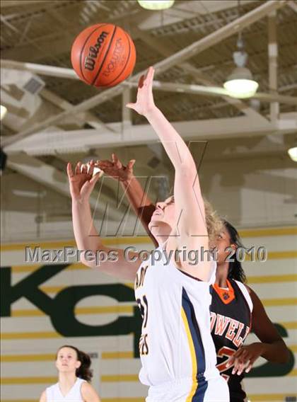Thumbnail 3 in Seymour vs Powell (Pilot Food-mart Invitational) photogallery.