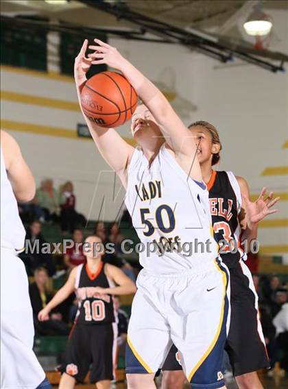 Thumbnail 1 in Seymour vs Powell (Pilot Food-mart Invitational) photogallery.