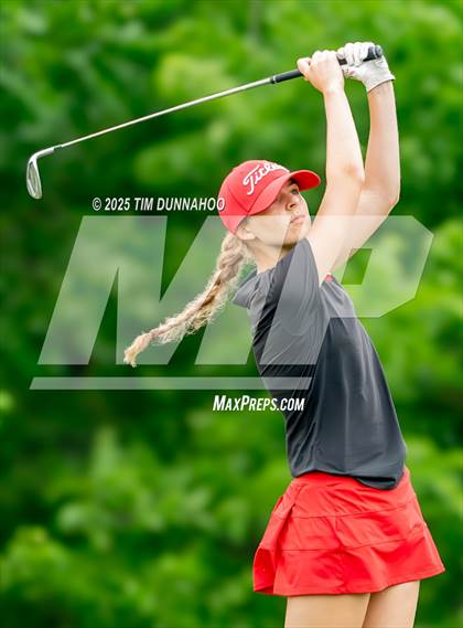 Thumbnail 3 in UIL 3A Girls Golf Finals (Round 2) photogallery.