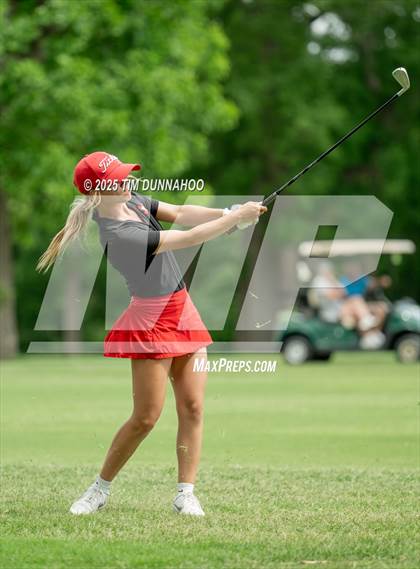 Thumbnail 3 in UIL 3A Girls Golf Finals (Round 2) photogallery.