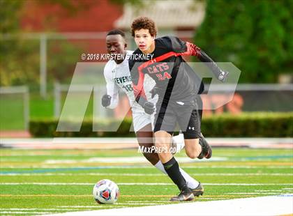 Thumbnail 3 in Libertyville vs. Stevenson (IHSA 3A Regional Final) photogallery.