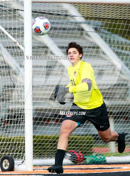 Thumbnail 2 in Libertyville vs. Stevenson (IHSA 3A Regional Final) photogallery.