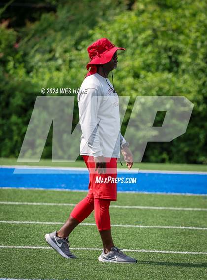 Thumbnail 1 in Lafayette vs Lake Cormorant (U of Memphis 7v7) photogallery.