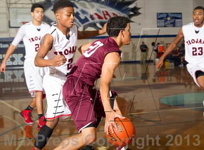 Thumbnail 3 in South Houston vs. Cinco Ranch (McDonald's Texas Invitational) photogallery.