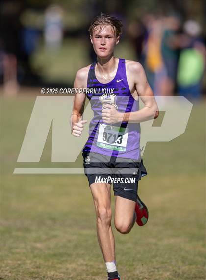 Thumbnail 1 in LHSAA Division 1 Region 2 Final photogallery.