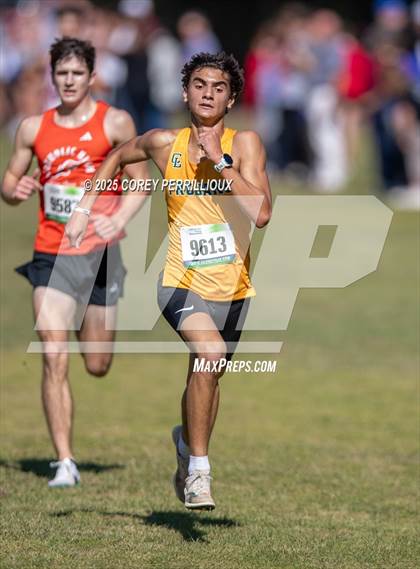 Thumbnail 2 in LHSAA Division 1 Region 2 Final photogallery.