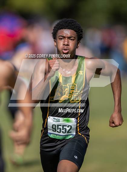 Thumbnail 1 in LHSAA Division 1 Region 2 Final photogallery.