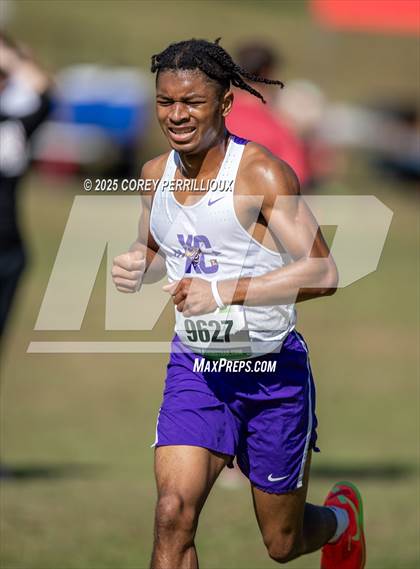 Thumbnail 3 in LHSAA Division 1 Region 2 Final photogallery.