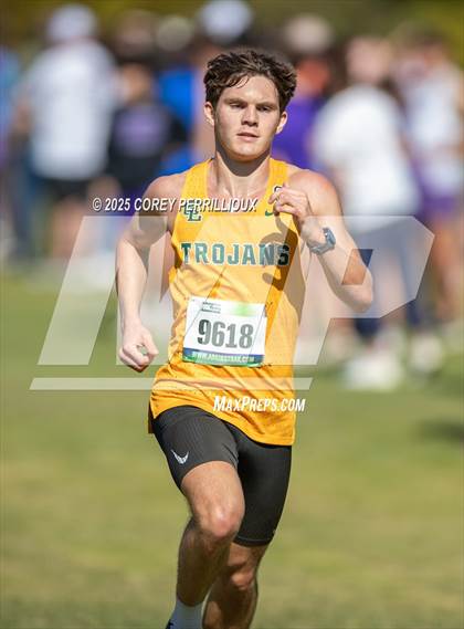 Thumbnail 3 in LHSAA Division 1 Region 2 Final photogallery.