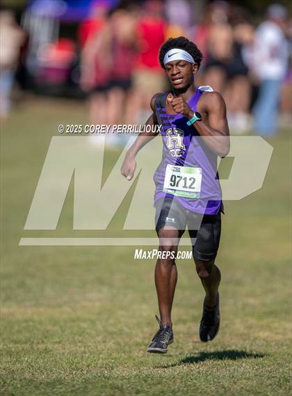 Thumbnail 1 in LHSAA Division 1 Region 2 Final photogallery.