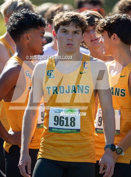 Thumbnail 1 in LHSAA Division 1 Region 2 Final photogallery.