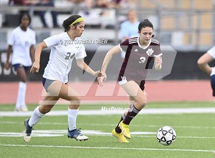 Thumbnail 3 in Cypress Ranch vs Cy-Fair photogallery.