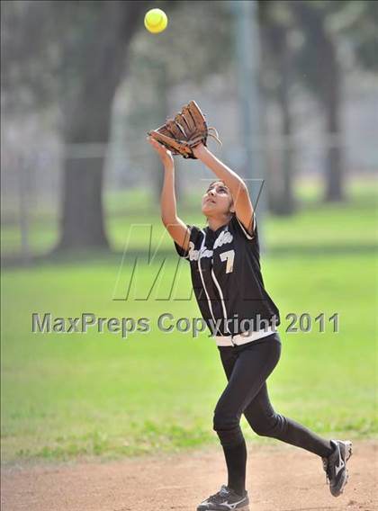 Thumbnail 1 in Gahr vs Peninsula (Downey Tournament) photogallery.