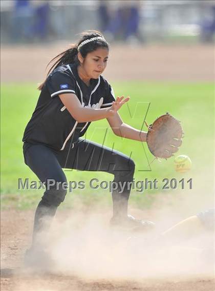 Thumbnail 1 in Gahr vs Peninsula (Downey Tournament) photogallery.