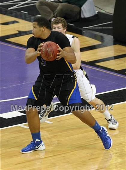 Thumbnail 1 in Newark Memorial vs. Archbishop Mitty (CIF D2 NorCal Regional Final) photogallery.