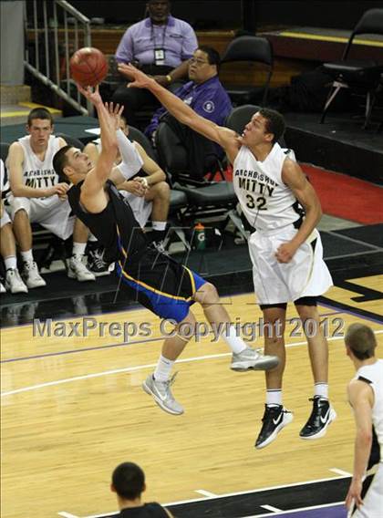 Thumbnail 1 in Newark Memorial vs. Archbishop Mitty (CIF D2 NorCal Regional Final) photogallery.