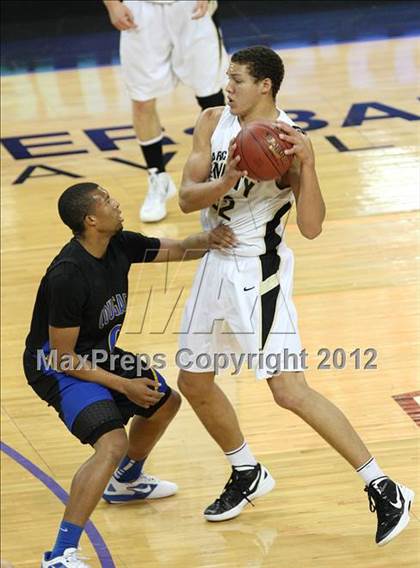Thumbnail 3 in Newark Memorial vs. Archbishop Mitty (CIF D2 NorCal Regional Final) photogallery.