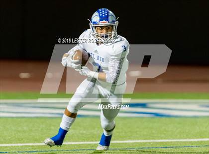 Thumbnail 1 in Del Rio vs. Weslaco East (UIL 6A Area Playoff) photogallery.