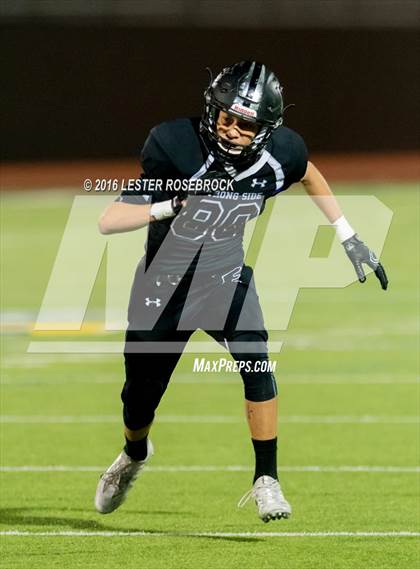Thumbnail 2 in Del Rio vs. Weslaco East (UIL 6A Area Playoff) photogallery.