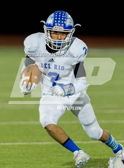Thumbnail 2 in Del Rio vs. Weslaco East (UIL 6A Area Playoff) photogallery.