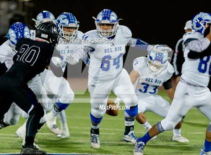 Thumbnail 2 in Del Rio vs. Weslaco East (UIL 6A Area Playoff) photogallery.