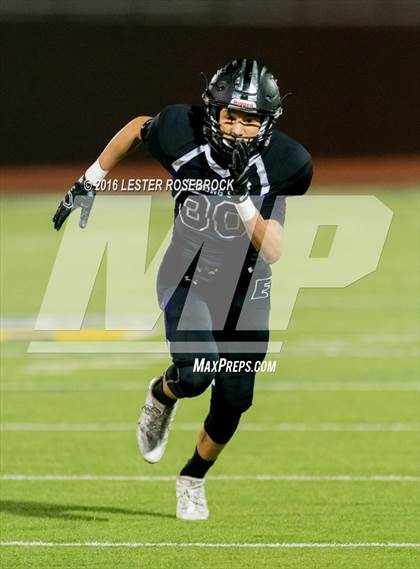 Thumbnail 1 in Del Rio vs. Weslaco East (UIL 6A Area Playoff) photogallery.