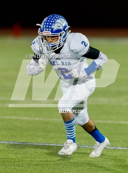 Thumbnail 1 in Del Rio vs. Weslaco East (UIL 6A Area Playoff) photogallery.