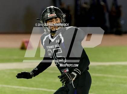 Thumbnail 3 in Del Rio vs. Weslaco East (UIL 6A Area Playoff) photogallery.