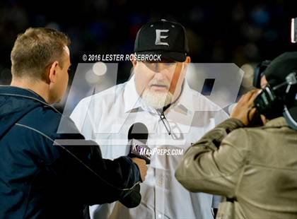 Thumbnail 2 in Del Rio vs. Weslaco East (UIL 6A Area Playoff) photogallery.
