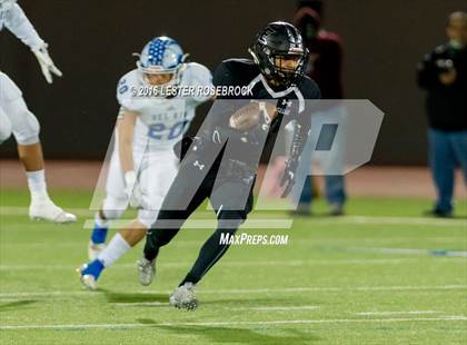 Thumbnail 3 in Del Rio vs. Weslaco East (UIL 6A Area Playoff) photogallery.