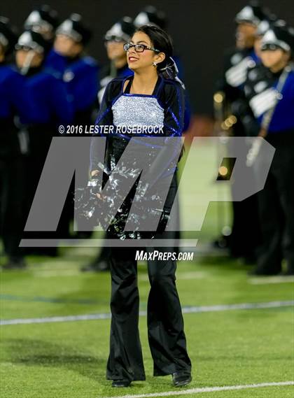 Thumbnail 3 in Del Rio vs. Weslaco East (UIL 6A Area Playoff) photogallery.