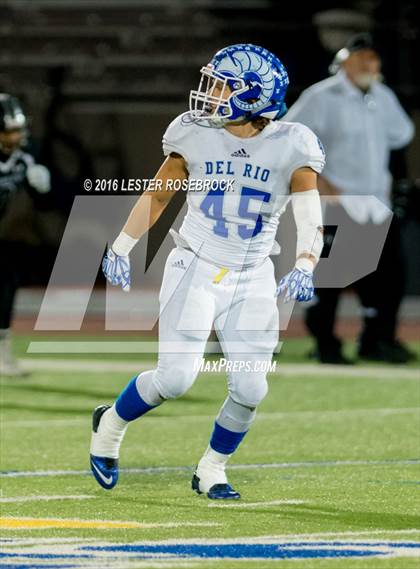 Thumbnail 1 in Del Rio vs. Weslaco East (UIL 6A Area Playoff) photogallery.