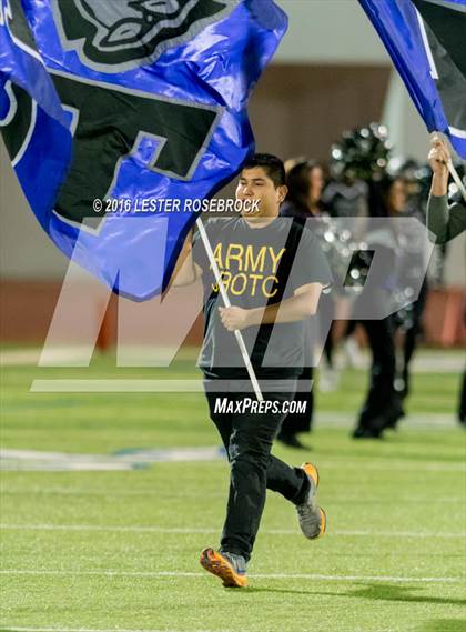 Thumbnail 3 in Del Rio vs. Weslaco East (UIL 6A Area Playoff) photogallery.