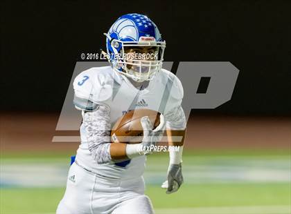 Thumbnail 3 in Del Rio vs. Weslaco East (UIL 6A Area Playoff) photogallery.