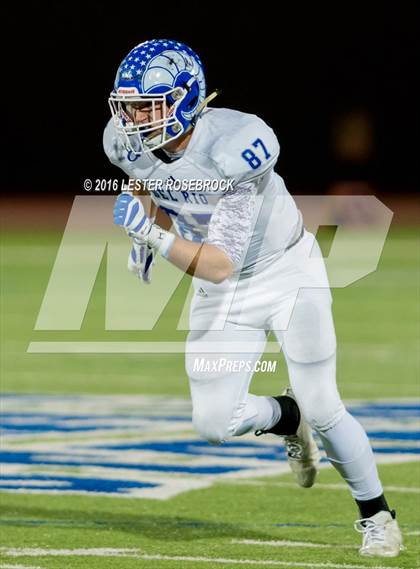 Thumbnail 2 in Del Rio vs. Weslaco East (UIL 6A Area Playoff) photogallery.