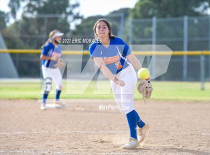 Thumbnail 1 in Clairemont @ Hilltop photogallery.