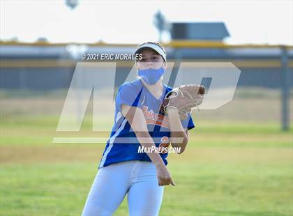 Thumbnail 3 in Clairemont @ Hilltop photogallery.