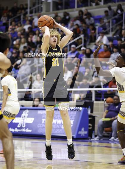 Thumbnail 1 in Brennan vs. Stony Point photogallery.