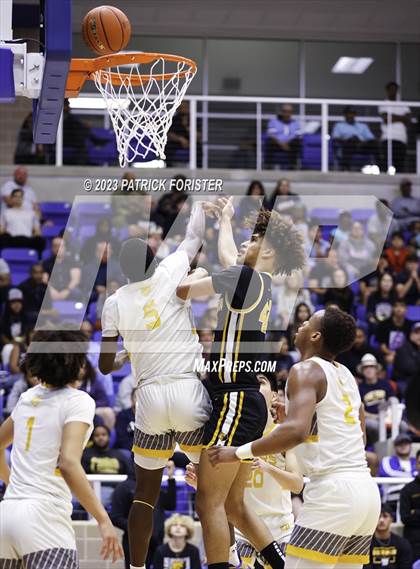 Thumbnail 3 in Brennan vs. Stony Point photogallery.