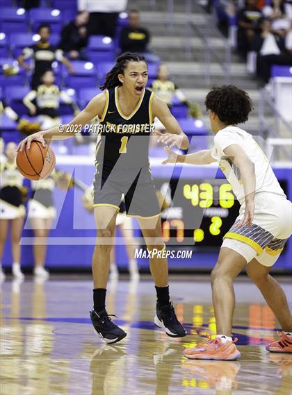 Thumbnail 2 in Brennan vs. Stony Point photogallery.