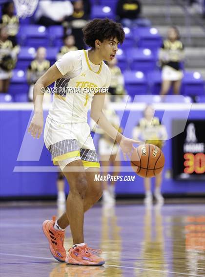 Thumbnail 1 in Brennan vs. Stony Point photogallery.
